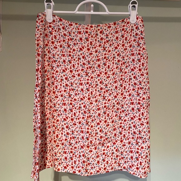 Jupe brandy melville fleurie - Picture 1 of 4